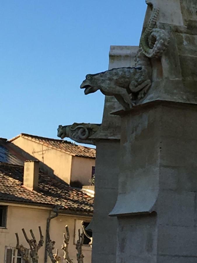 Escapade En Provence Daire LʼIsle-sur-la-Sorgue Dış mekan fotoğraf